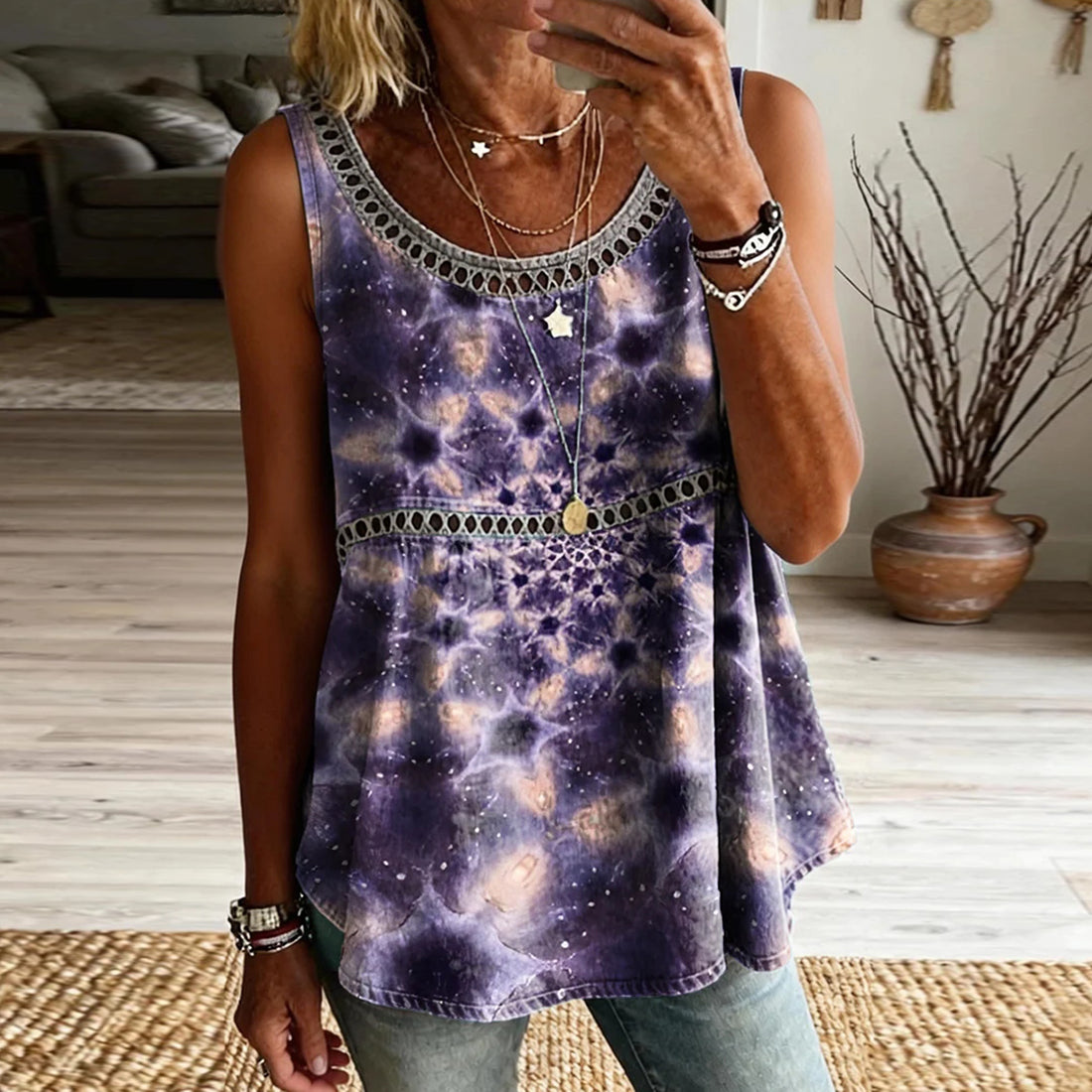 Women's Retro Art Print Casual Sleeveless Hollow-out Cotton Linen Vest
